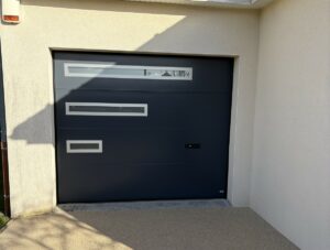 Porte de garage sectionnelle à Nogent sur Seine, menuiserie Minoux dans l'Aube